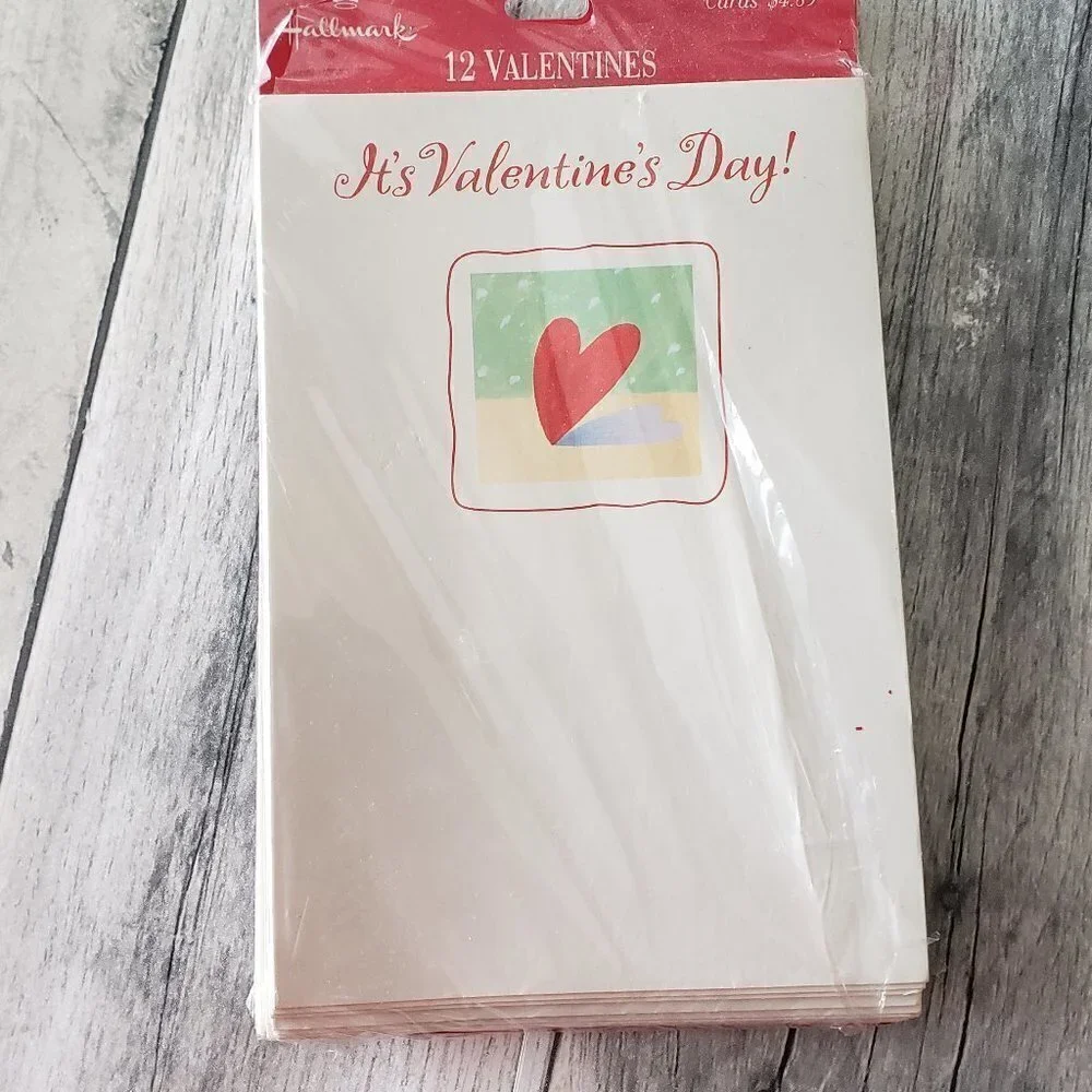 Hallmark Valentines Day Greeting Cards w/envelopes -  Pack 12 Cards